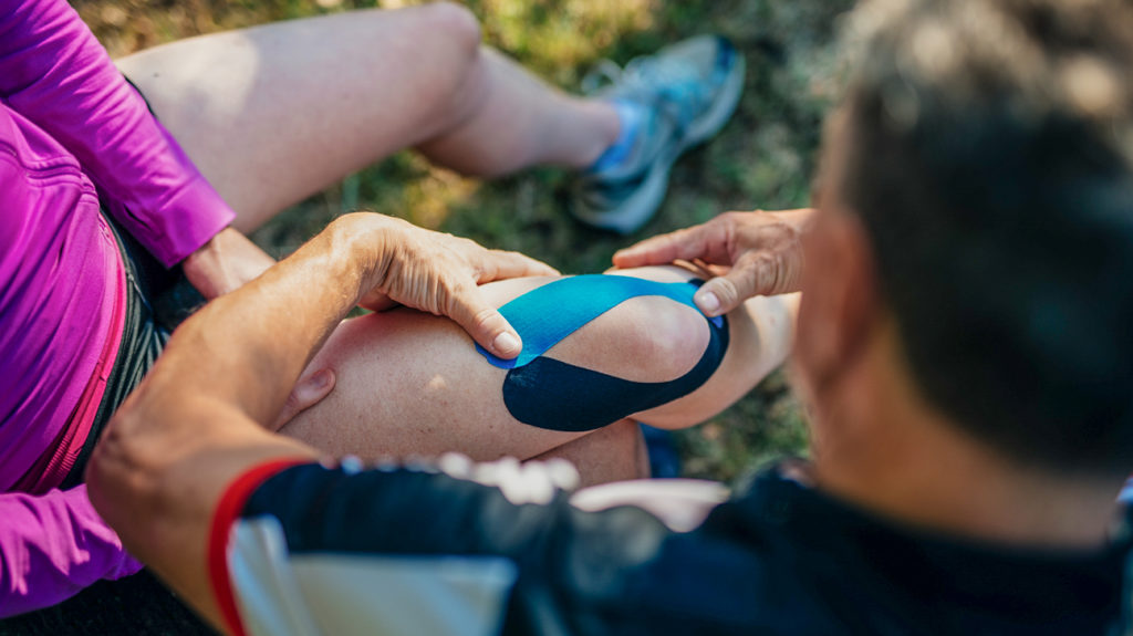 WHAT ARE THE BENEFITS OF USING KINESIOLOGY TAPE?